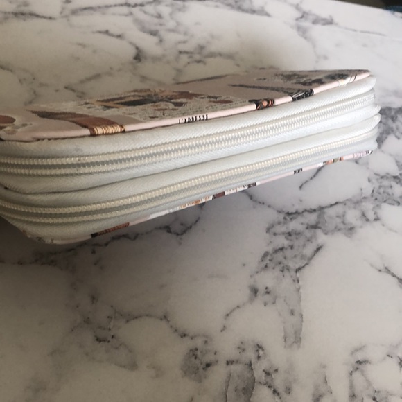 Wristlet Wallet - Picture 3 of 10